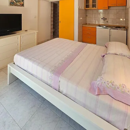 Awesome In With Heated Swimming Pool Holiday home