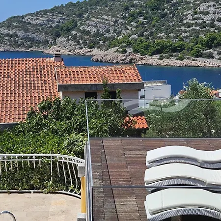 Stunning In * Ražanj